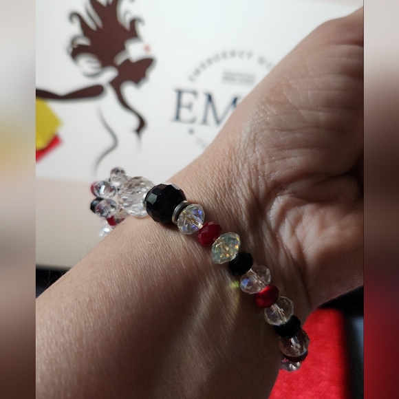 Beaded Bracelet - Picture 2 of 4